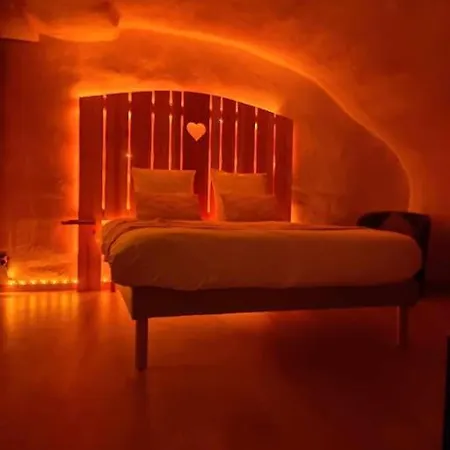 Nuit Romantique Avec Spa Privatif Meilhaud Exterior foto