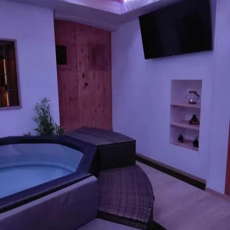 Nuit Romantique Avec Spa Privatif Meilhaud Exterior foto